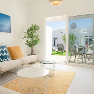 Luxurious A2 In A Quiet Complex With Pool 100m From The Sea Appartement Charco del Palo
